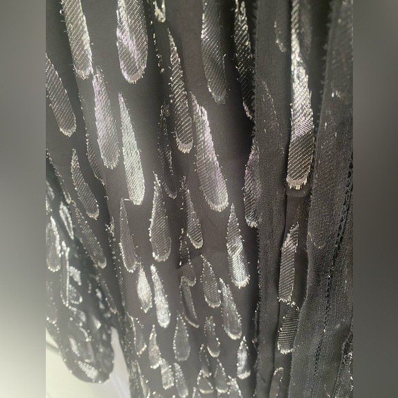 WHBM Black & Silver Metallic Teardrop Long Sleeve Top - Picture 4 of 9